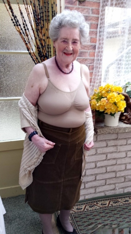 robe de grand-mère parfait érotique photo