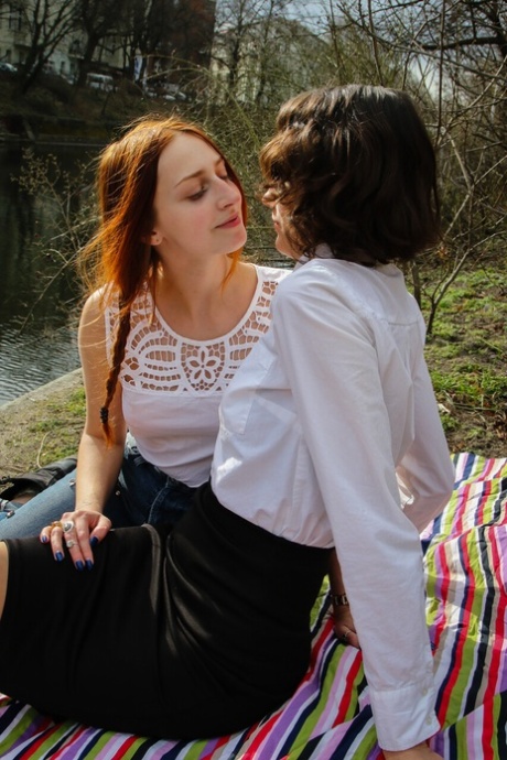 enseignante lesbienne adulte xxx image