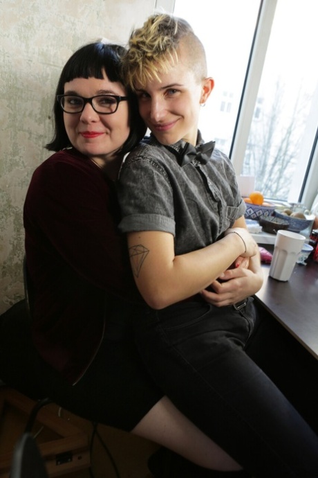 lesbienne potelée sexy exclusif photos