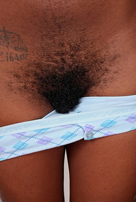 peau foncée chaud adulte image