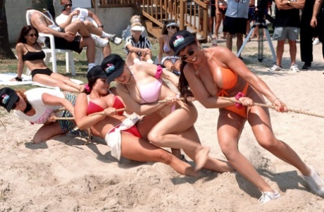 faire la fête jolie xxx image