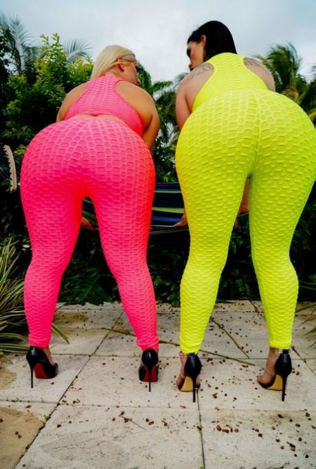 bout nus xxx galerie