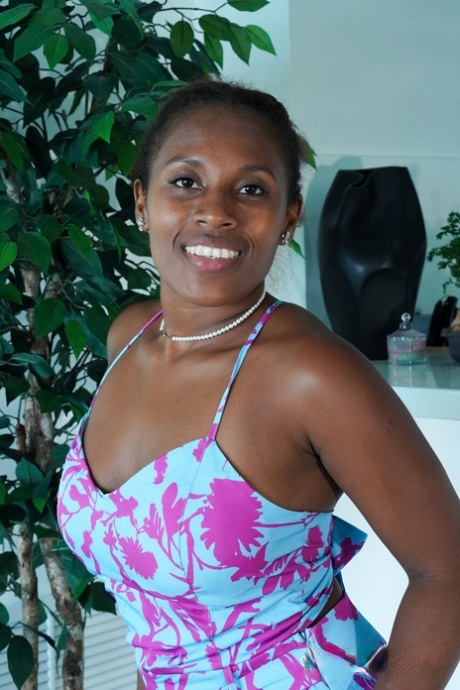 ébène poilu nu sexy collection