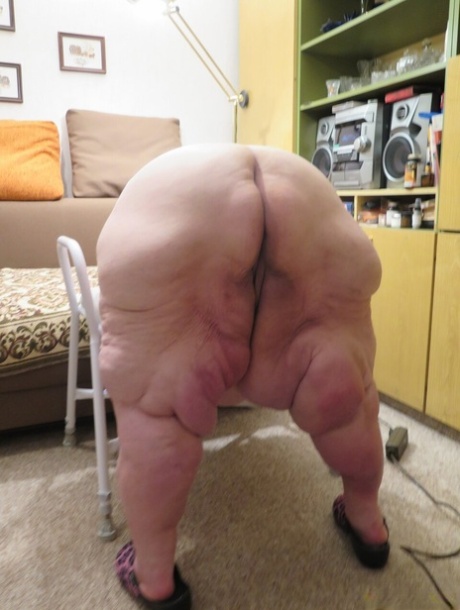 grand-mère ssbbw nu exclusif img