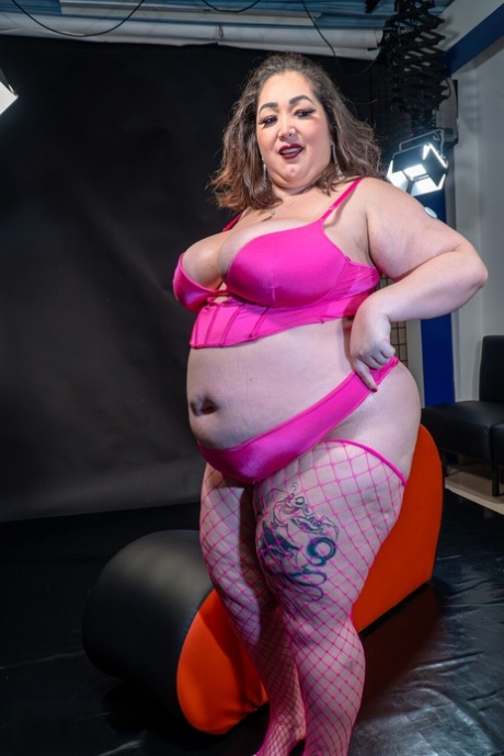 lingerie potelée joli des photos
