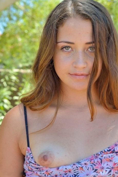 mamelons dadolescentes beau sexe img